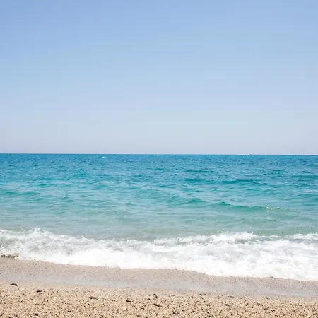 Apartment 2 Bedroom In Longobardi