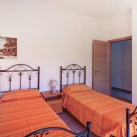 2 Bedroom In Apartment Longobardi
