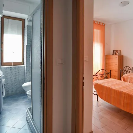 2 Bedroom In Longobardi